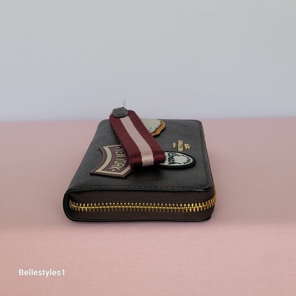 COACH Signature Canvas With Ski Patches Zip-Around Wallet/Wristlet-Brown Black - Picture 11 of 16